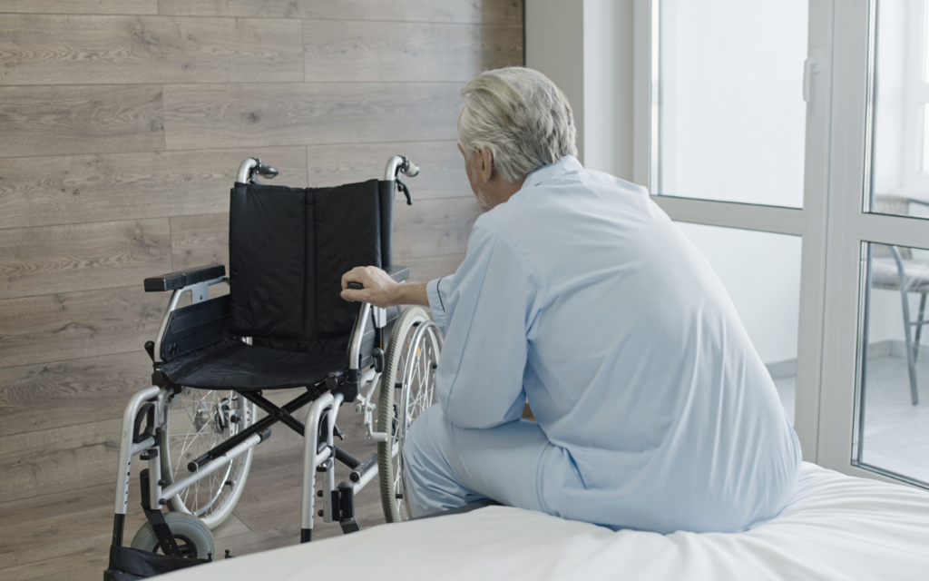 SerHogarSystem: Cuidado Especializado para Personas con Enfermedades Crónicas en el Hogar